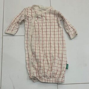 Parade gown organic cotton  Cream and Red Baby Pajamas 0/3m